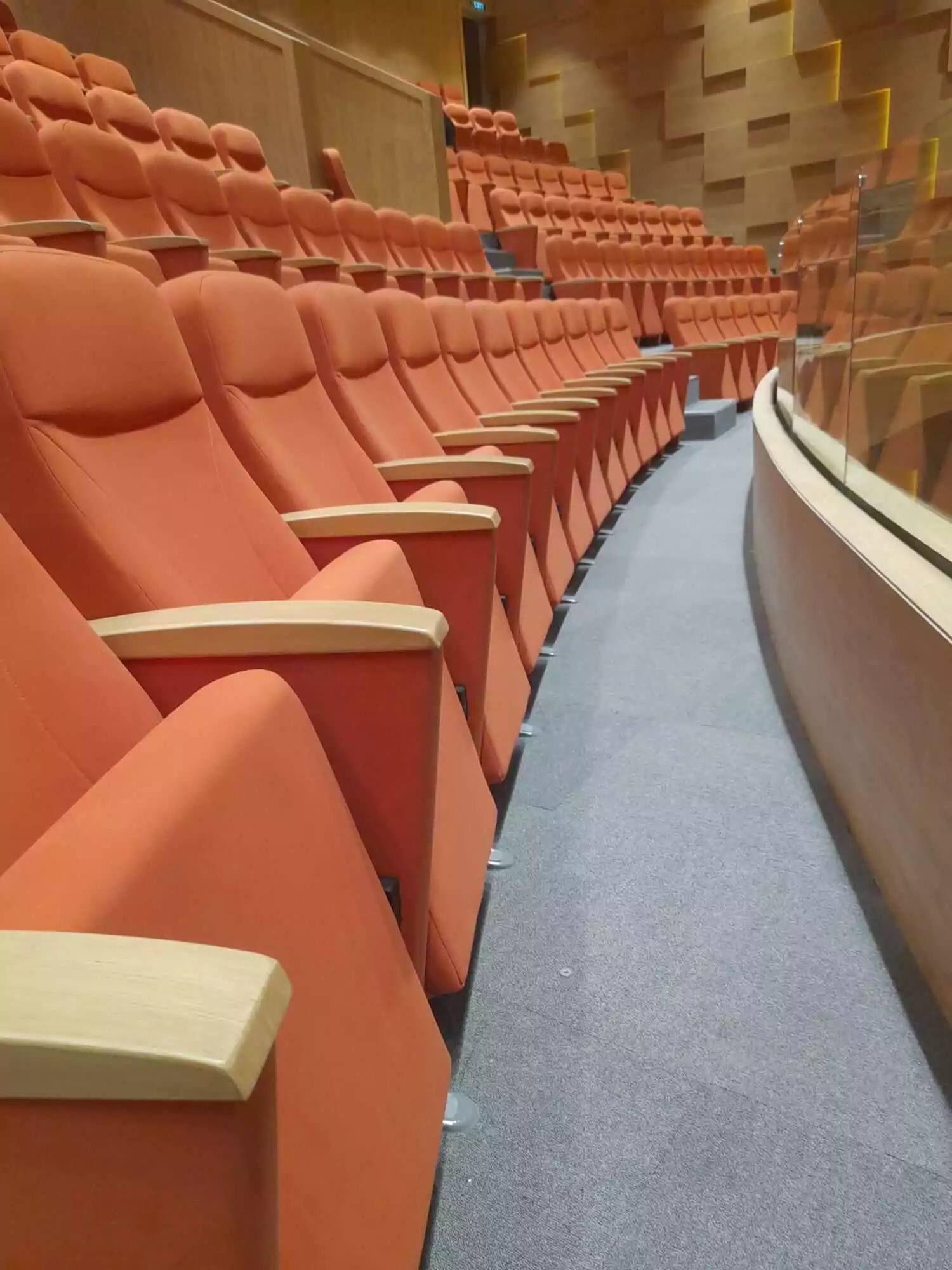 Oditoryum Koltuğu Tasarım ve Konfor